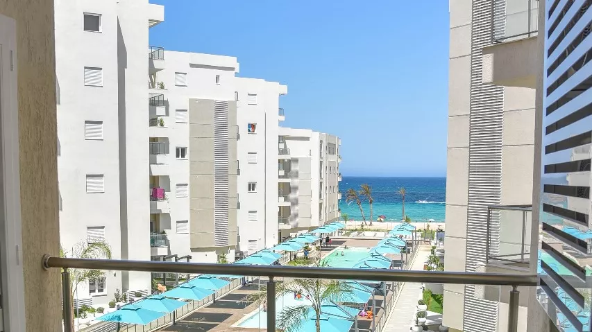 شقةّ فاخرة بإطلالة بحر سوسة الرائعة