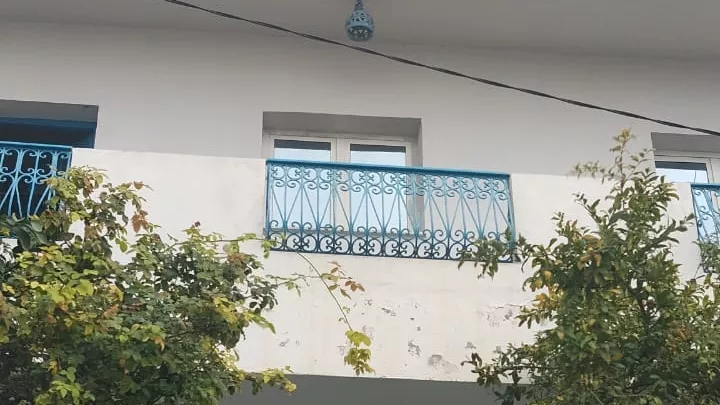 فرصة فريدة لشراء شقة ثلاثية الطوابق في بومहल، بن عروس