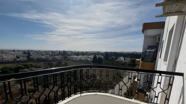 Elegant Apartment in Cité Snit, Manouba