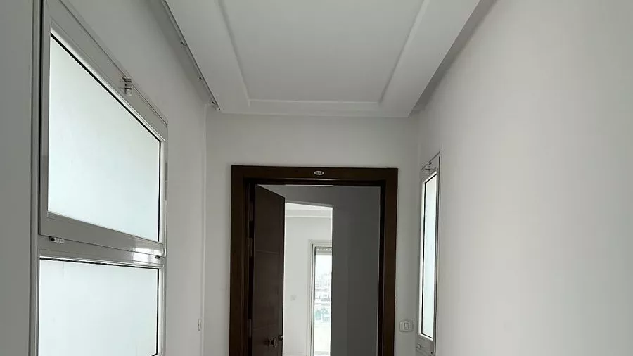 شقة فاخرة S+2 للبيع في أريانة