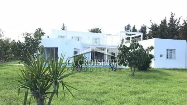 Luxury Villa for Rent in La Soukra
