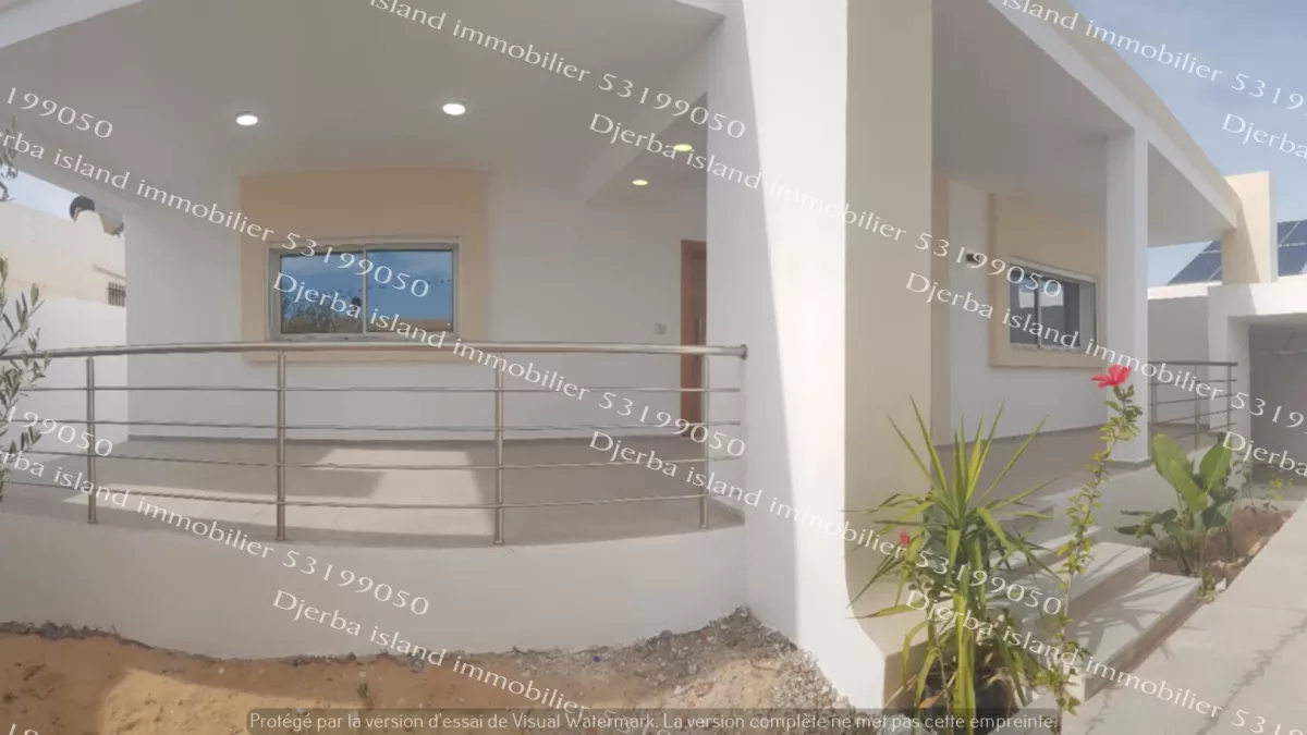 Serene Villa in Houmet Souk: A Haven of Peace and Comfort