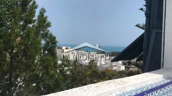 Luxurious Furnished Duplex with Sea View and Garden in Gammarth MDL0004