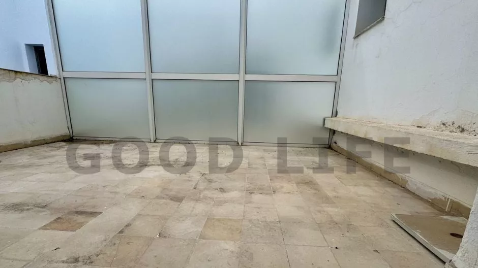 Spazio Ufficio in Affitto a La Soukra