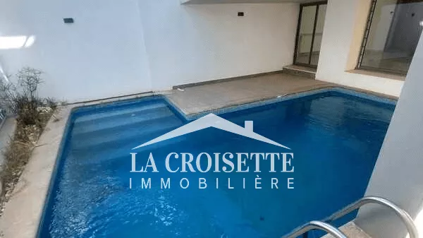 Lussuoso Duplex con Piscina in Affitto a Gammarth MDL0515