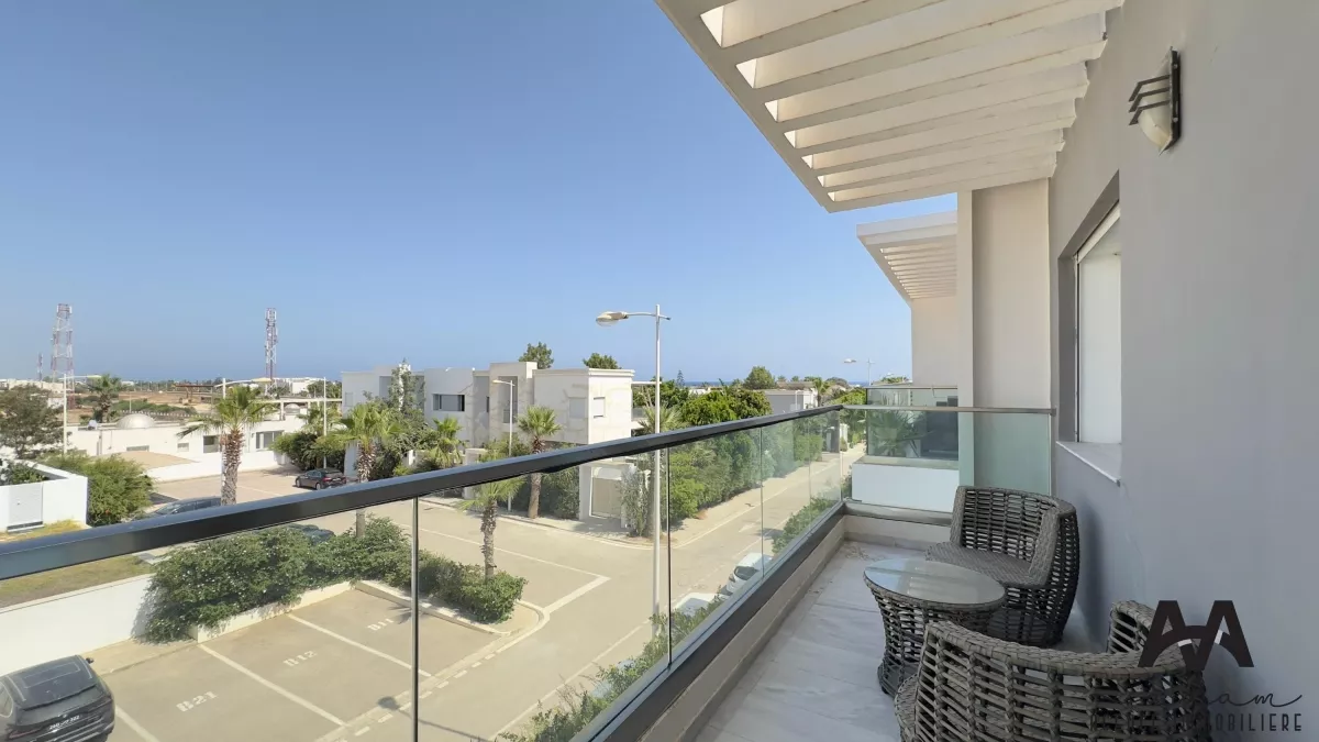 شقة مفروشة غرفة + صالون تطل على البحر في مrezga، نابل