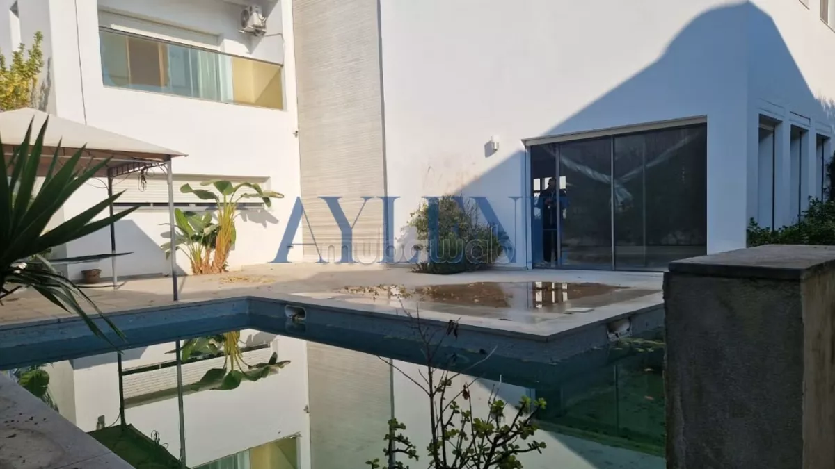 فيلا فاخرة من نوع S5 مع مسبح في لاك 2