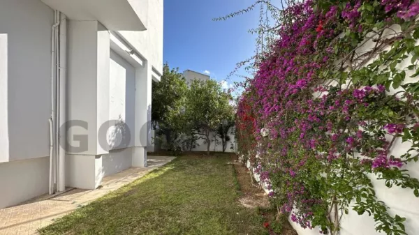 Luxury S+4 Villa for Rent in La Marsa