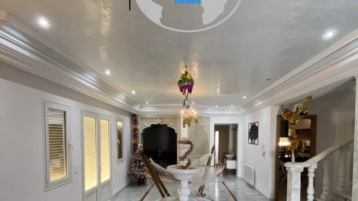 فيلا أمريكية رائعة وشبه مفروشة للإيجار – قنطاوي سوسة