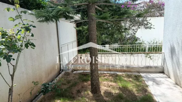 فيلا فاخرة للإيجار بعين زغوان الشمالية