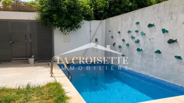 Triplex s4 avec piscine à Gammarth MTRL0019