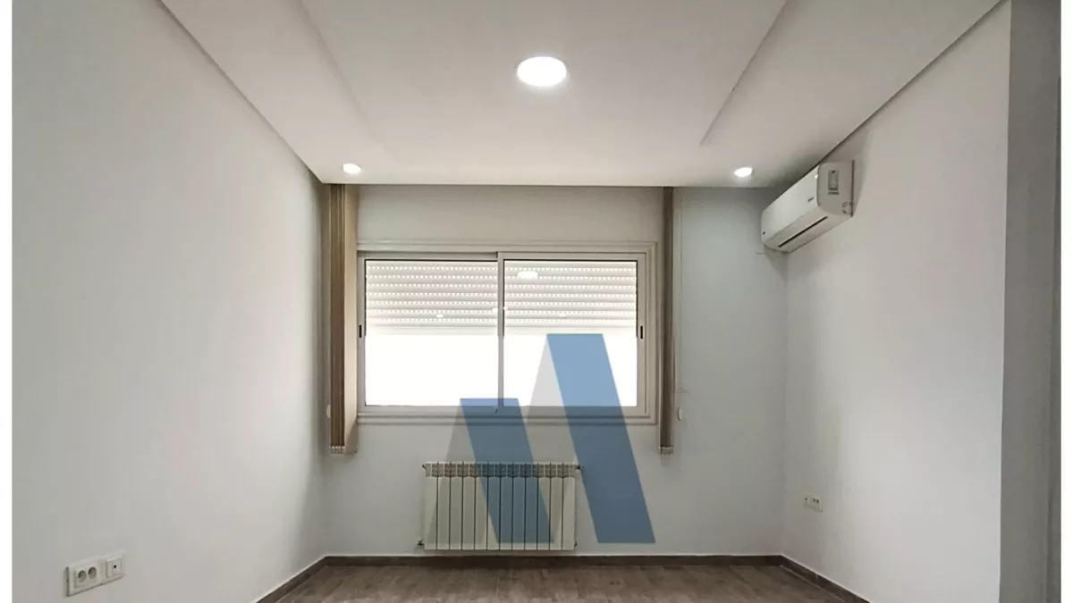 Office for Rent in Ezzahra Ville