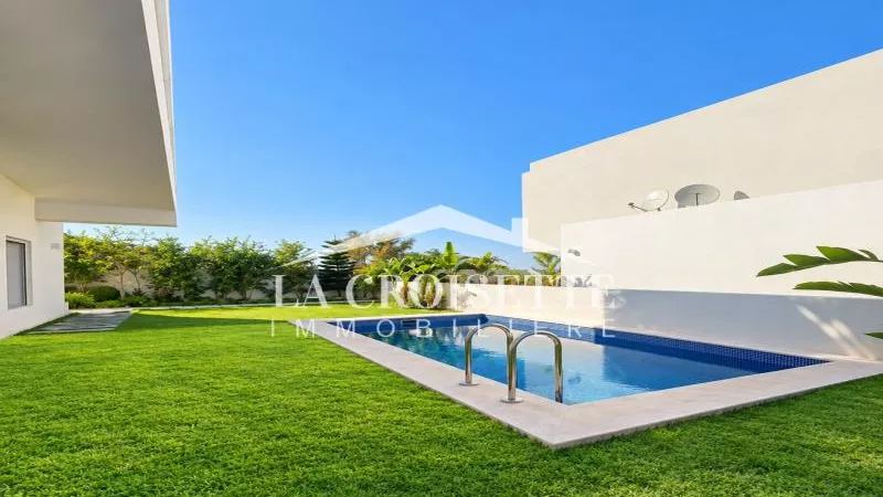 Luxury Sea-View Duplex for Rent in Gammarth - MDL0746