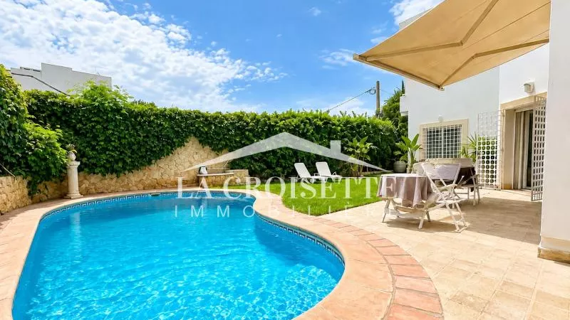 Luxury Furnished Villa with Pool in La Marsa MVL0421