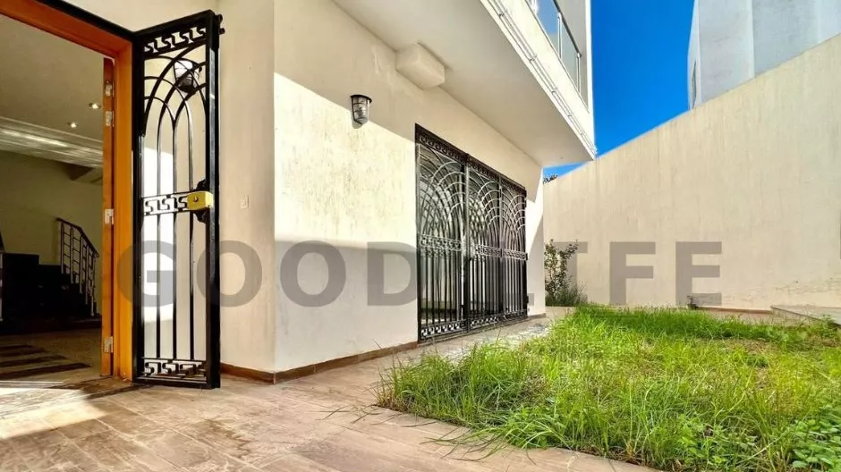 Luxury Duplex for Rent in Lac 2, Tunis