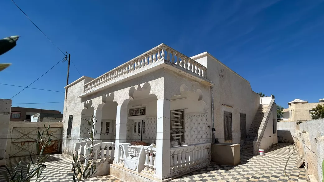 Spacious S+5 House for Sale in Sfax